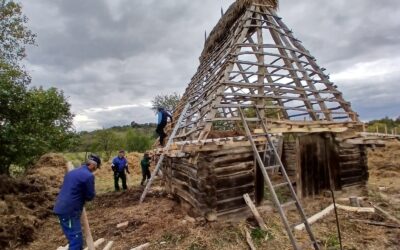 Clacă de învelit șura cu paie